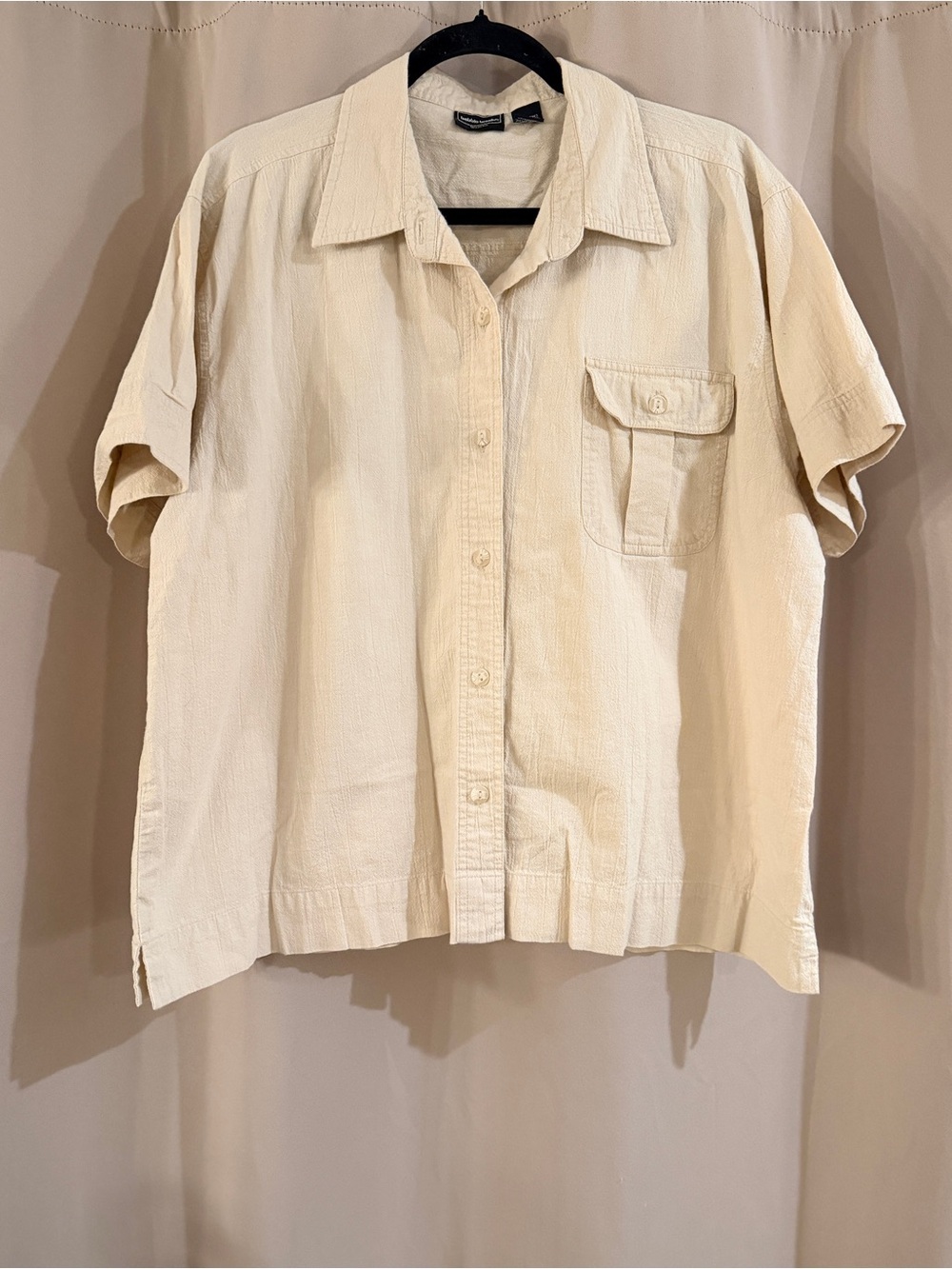 Bobbie Brooks Cream Short-Sleeve Button-Down Shirt
